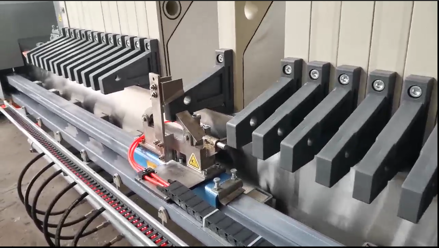 程控自動邊框密封型隔膜壓濾機(jī)（自動振打卸料）